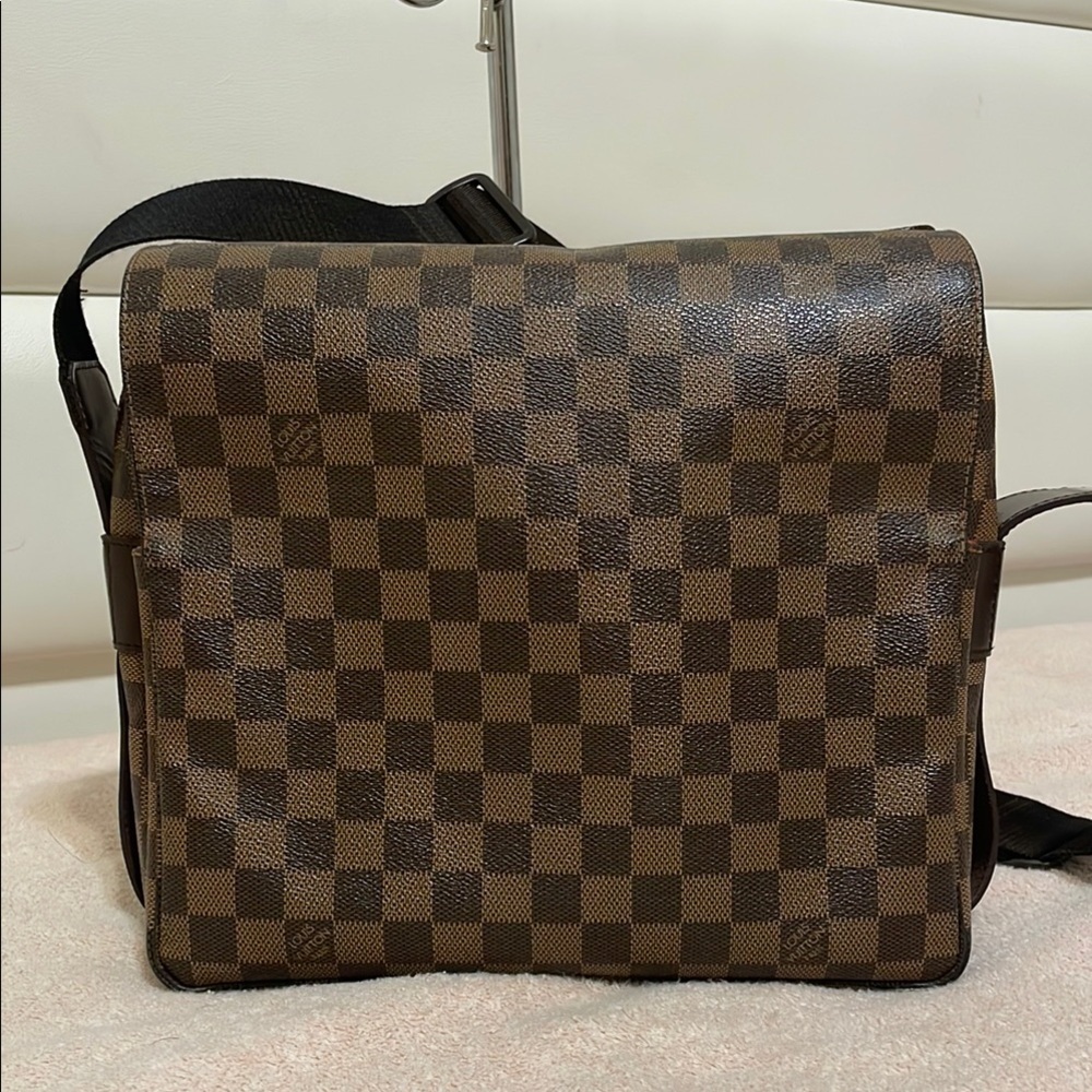 Louis Vuitton DE Naviglio